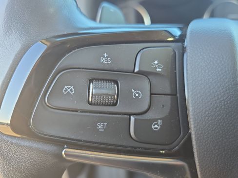 Used 2023 Buick Enclave Avenir FWD image 17