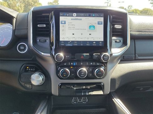 Used 2024 RAM 1500 Laramie image 12