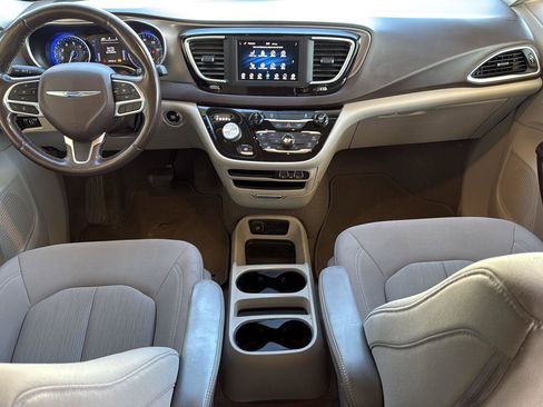 Used 2021 Chrysler Voyager LX w/ Cold Weather Group FWD image 39