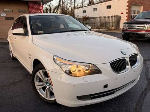 Used 2010 BMW 528i xDrive Sedan image 7