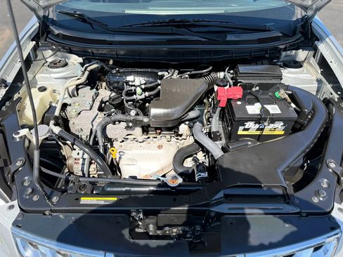 Used 2015 Nissan Rogue S w/ Convenience Package AWD/4WD image 16