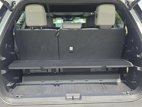 Used 2026 Toyota Sequoia Limited AWD/4WD image 31