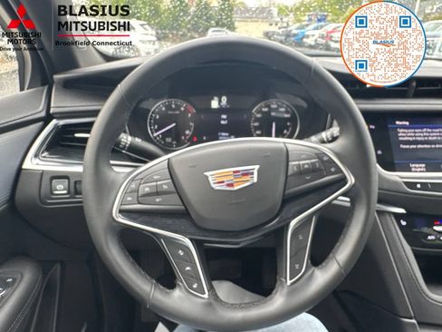 Used 2025 Cadillac XT5 Premium Luxury AWD/4WD image 22