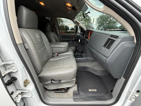 Used 2006 Dodge Ram 2500 Truck SLT AWD/4WD image 22