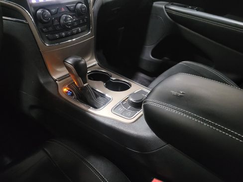 Used 2016 Jeep Grand Cherokee Limited AWD/4WD image 26