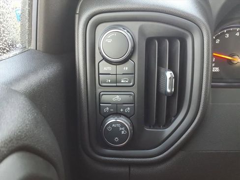 Used 2024 Chevrolet Silverado 1500 W/T w/ WT Value Package AWD/4WD image 20