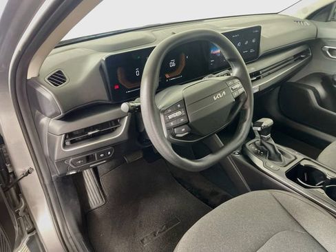 Used 2025 Kia K4 FWD image 10