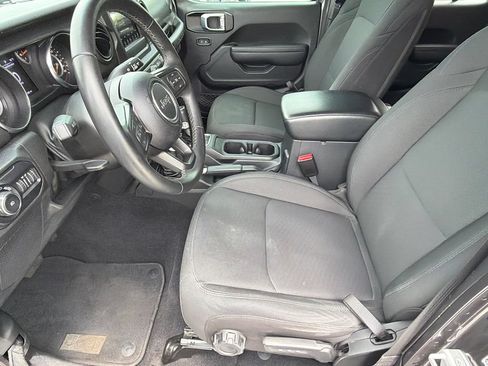 Used 2022 Jeep Wrangler Unlimited Sport AWD/4WD image 9