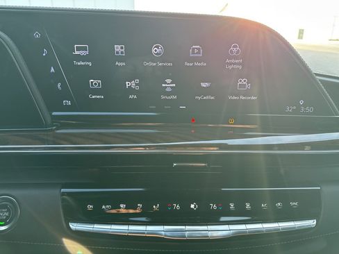 Used 2023 Cadillac Escalade Sport Platinum w/ LPO, ONYX Package image 11