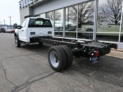 New 2026 Ford F550 2WD Regular Cab Super Duty image 3