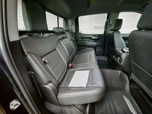 Used 2022 Chevrolet Silverado 1500 RST AWD/4WD image 29