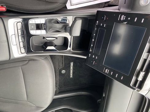 Certified 2024 Hyundai Tucson SEL image 12