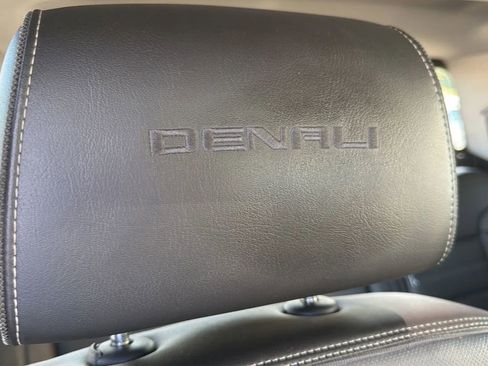 Used 2017 GMC Sierra 1500 Denali w/ Denali Ultimate Package AWD/4WD image 34
