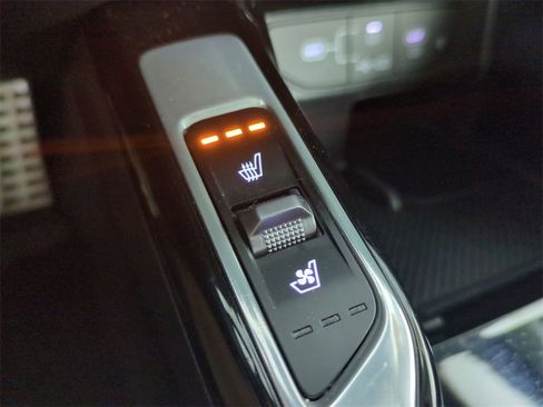 Used 2024 Kia Sorento SX image 29