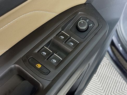 Used 2022 Volkswagen Atlas Cross Sport SEL AWD/4WD image 18