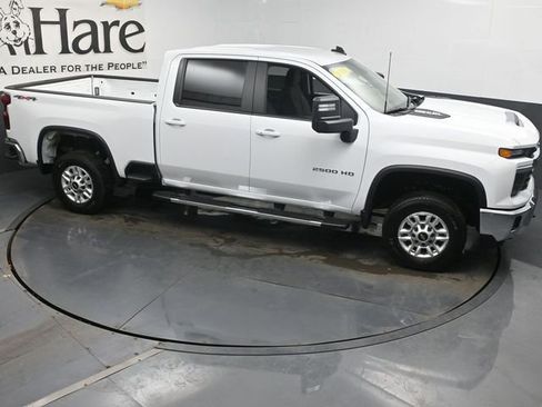 Used 2025 Chevrolet Silverado 2500 LT w/ Convenience Package AWD/4WD image 37