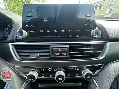 Used 2019 Honda Accord LX image 17