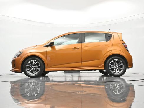 Used 2018 Chevrolet Sonic LT FWD image 43