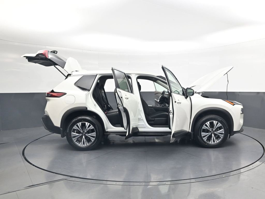 Certified 2022 Nissan Rogue SV AWD/4WD image 42