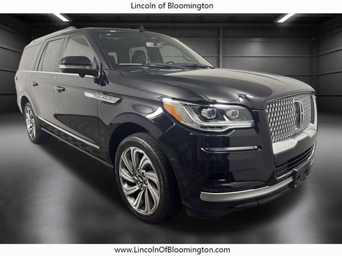 Used 2023 Lincoln Navigator L Reserve AWD/4WD image 10