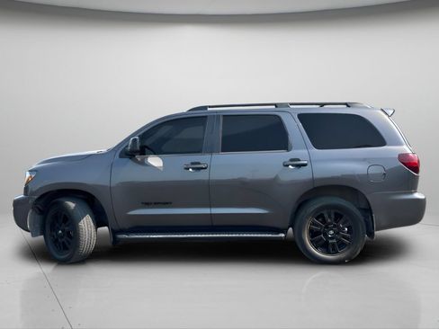 Used 2022 Toyota Sequoia TRD Sport AWD/4WD image 16