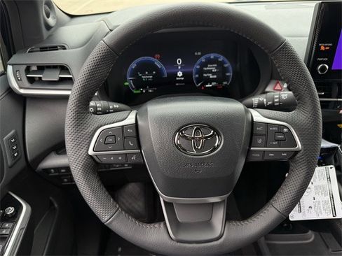 New 2026 Toyota Sienna Limited image 13