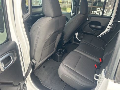 Used 2021 Jeep Wrangler Unlimited Sport AWD/4WD image 9