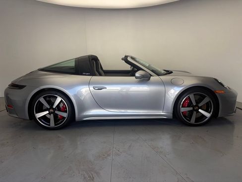 Certified 2026 Porsche 911 Targa 4S AWD/4WD image 9