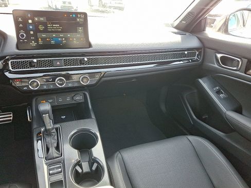 Certified 2025 Honda Civic Sport Touring image 16