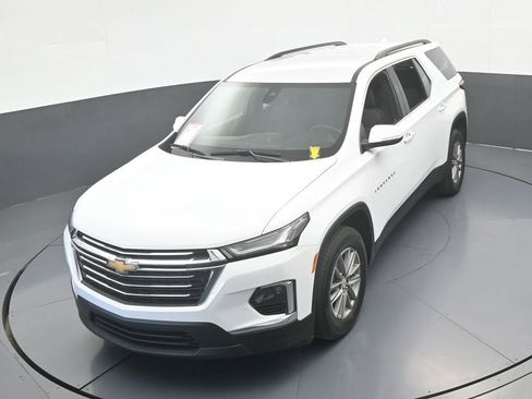 Used 2023 Chevrolet Traverse LT image 45