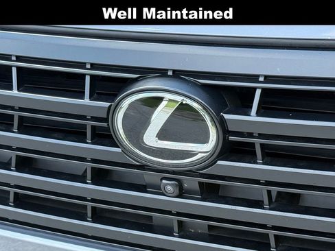Used 2024 Lexus GX 550 w/ Accessory Package (31) AWD/4WD image 6