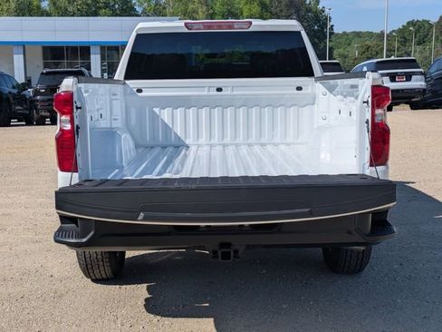 New 2026 Chevrolet Silverado 1500 W/T image 24