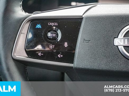 Used 2025 Nissan Murano SV AWD/4WD image 29