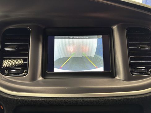 Used 2019 Dodge Charger SXT w/ Blacktop Package image 24