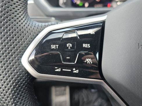 Used 2022 Volkswagen Tiguan SEL R-Line AWD/4WD image 15