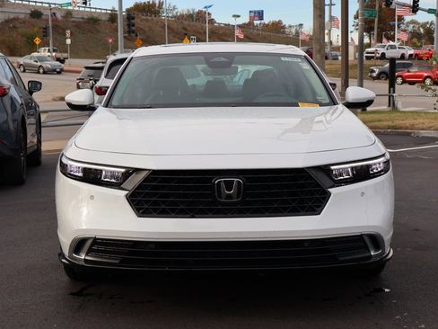 Certified 2025 Honda Accord Touring image 2