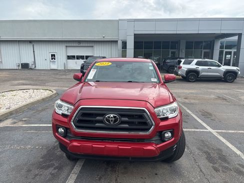 Used 2023 Toyota Tacoma SR5 AWD/4WD image 26