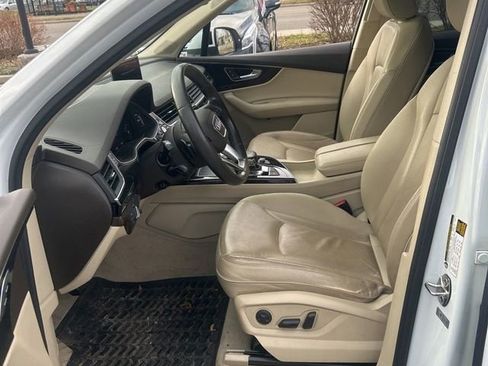 Used 2018 Audi Q7 3.0T Premium Plus image 7