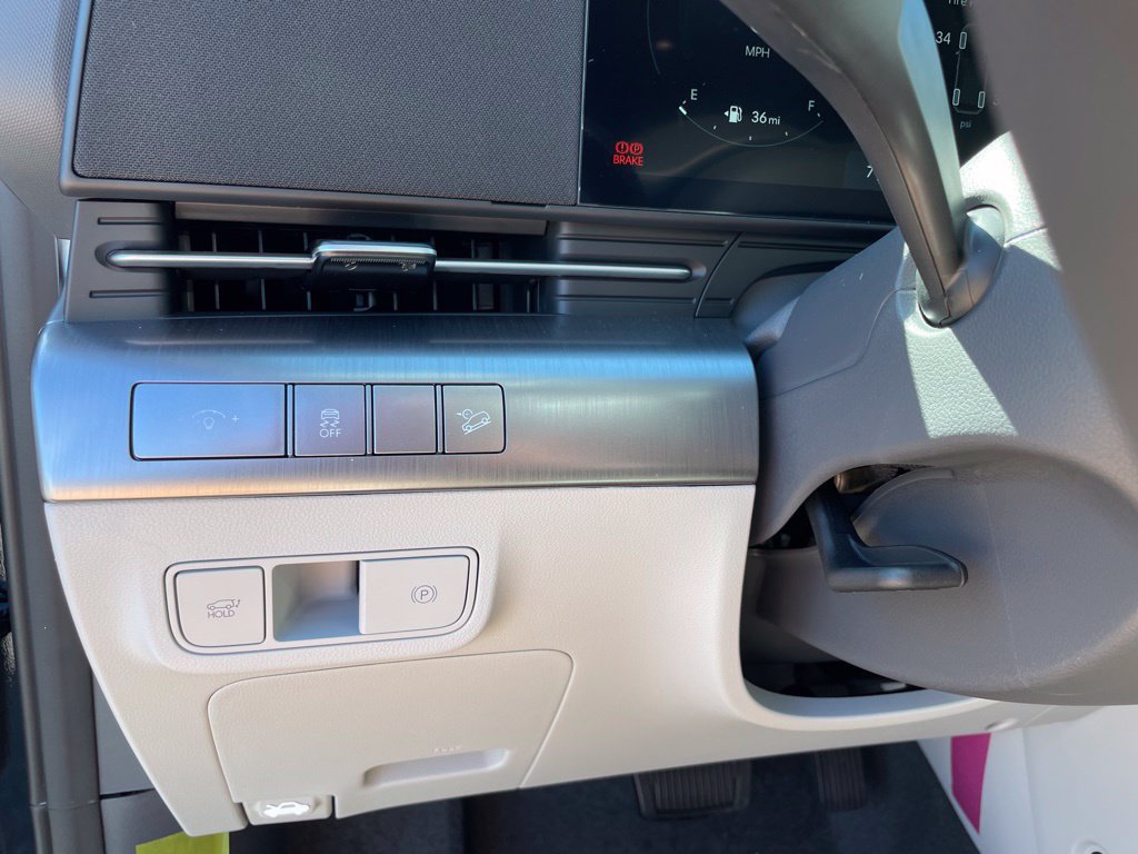 New 2027 Hyundai Kona Limited FWD image 14