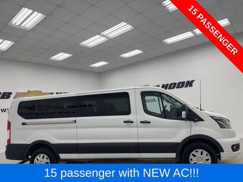 Used 2023 Ford Transit 350 XLT RWD image 4