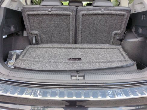 Used 2024 Volkswagen Tiguan Wolfsburg Edition FWD image 39