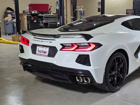 Used 2022 Chevrolet Corvette Stingray Premium Cpe w/ Z51 Performance Package RWD image 11