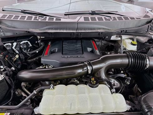 Used 2025 Ford F150 Raptor AWD/4WD image 32