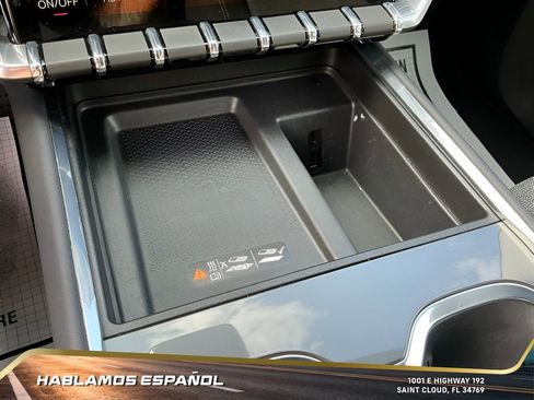 Certified 2025 GMC Acadia Elevation image 27