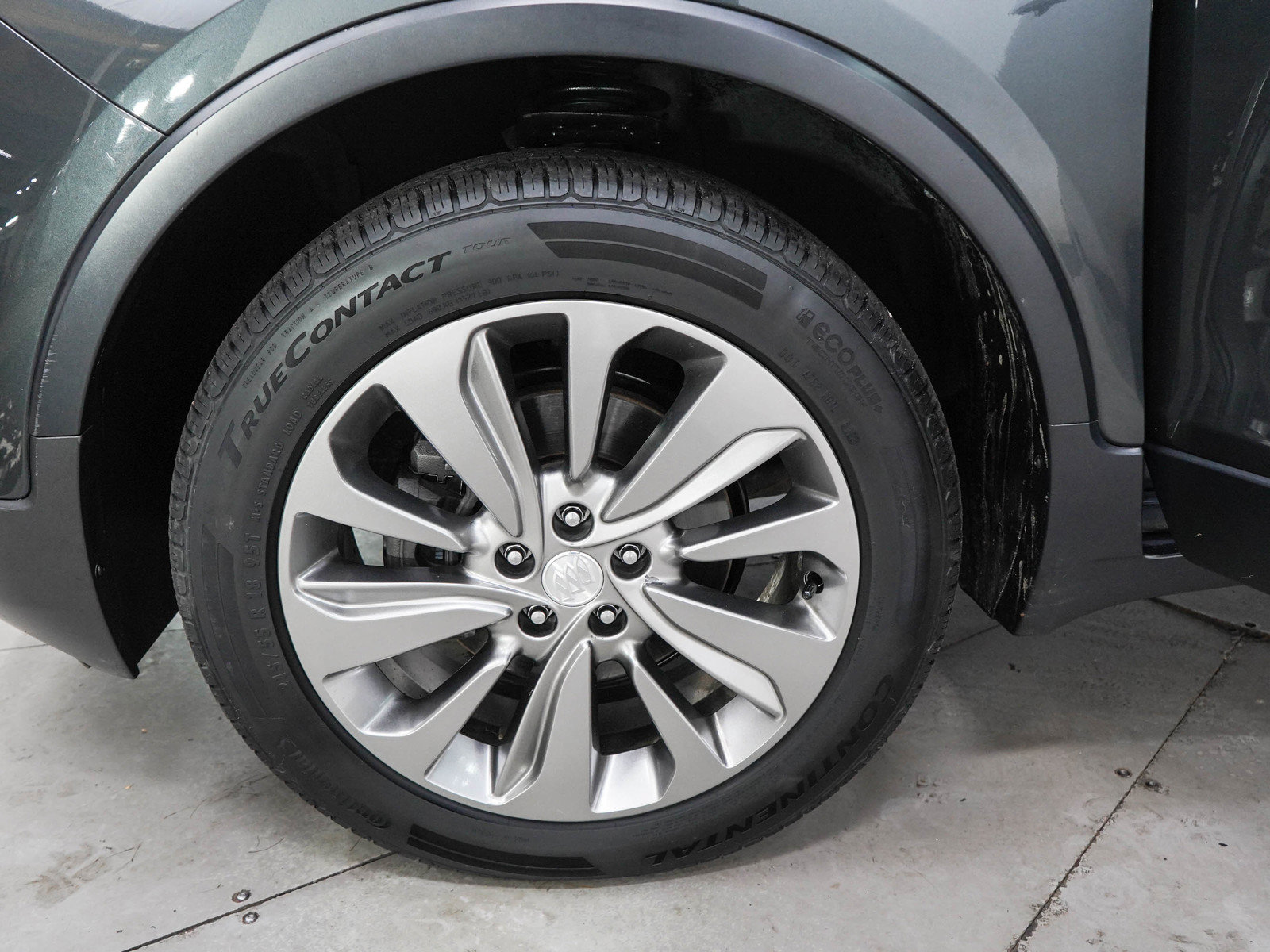 Used 2018 Buick Encore Essence AWD/4WD image 29