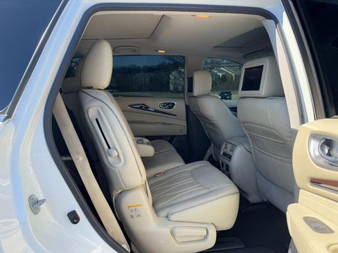 Used 2017 INFINITI QX60 Luxe w/ Deluxe Technology Package image 10