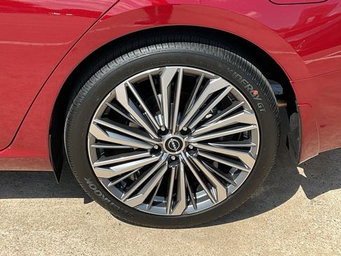 New 2025 Nissan Altima 2.5 SL image 8