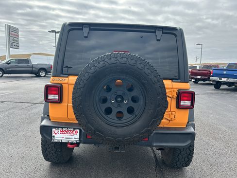 Used 2021 Jeep Wrangler Unlimited Rubicon w/ Cold Weather Group image 6