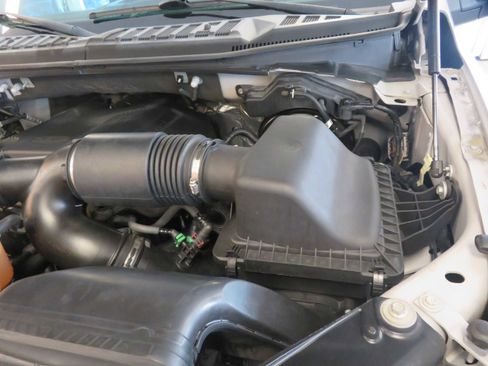 Used 2017 Ford F150 Lariat w/ Equipment Group 502A Luxury image 58