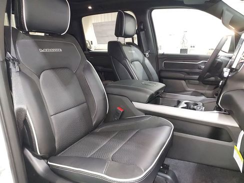 New 2026 RAM 1500 Laramie w/ Night Edition AWD/4WD image 31